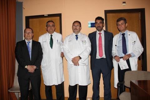 Foto de familia de los encargados de inaugurar el congreso regional de cirujanos